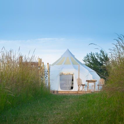 Glamping ophold med havudsigt på Samsø Badehotel